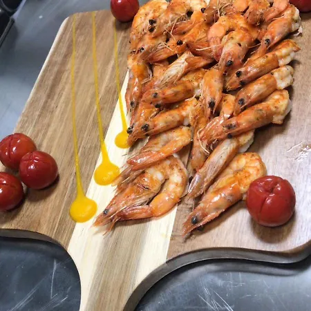 Unico Borsh Bar Restaurant Szálloda 5*