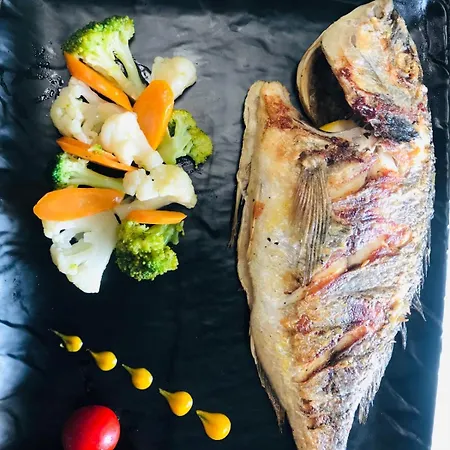 Unico Borsh Bar Restaurant 5*